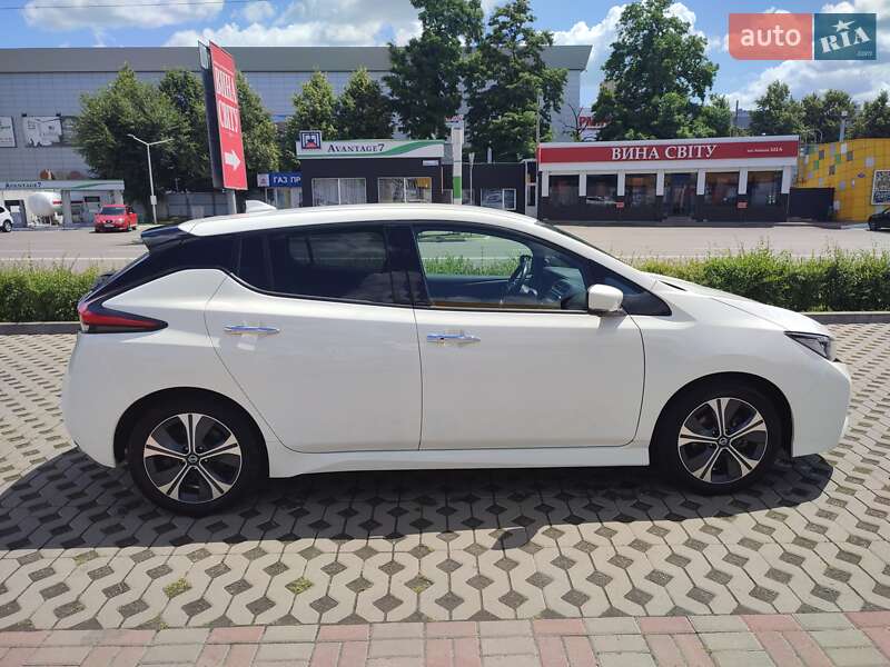 Nissan Leaf 2021