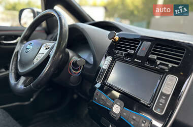 Хэтчбек Nissan Leaf 2014 в Каменец-Подольском