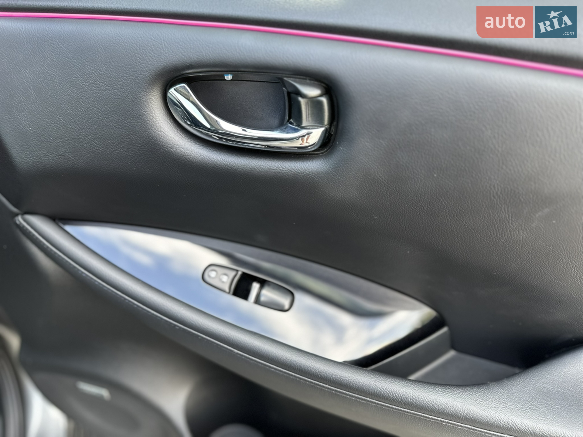 2014 Nissan Leaf - мініатюра 11