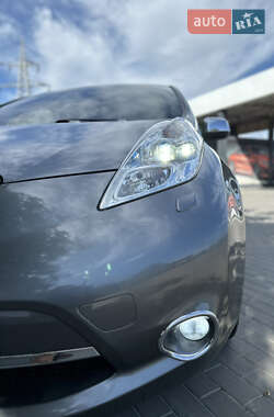 Хэтчбек Nissan Leaf 2014 в Каменец-Подольском