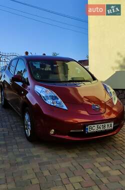 Хэтчбек Nissan Leaf 2012 в Николаеве