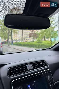 Хэтчбек Nissan Leaf 2018 в Киеве