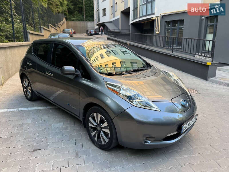 Хэтчбек Nissan Leaf 2014 в Тернополе