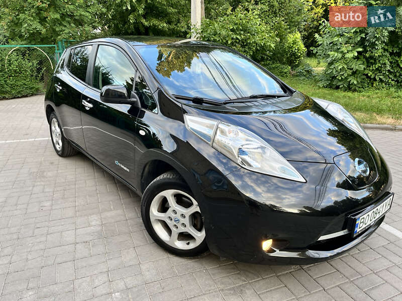 Хэтчбек Nissan Leaf 2013 в Виннице