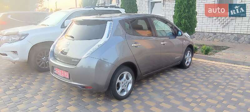 Хэтчбек Nissan Leaf 2013 в Харькове
