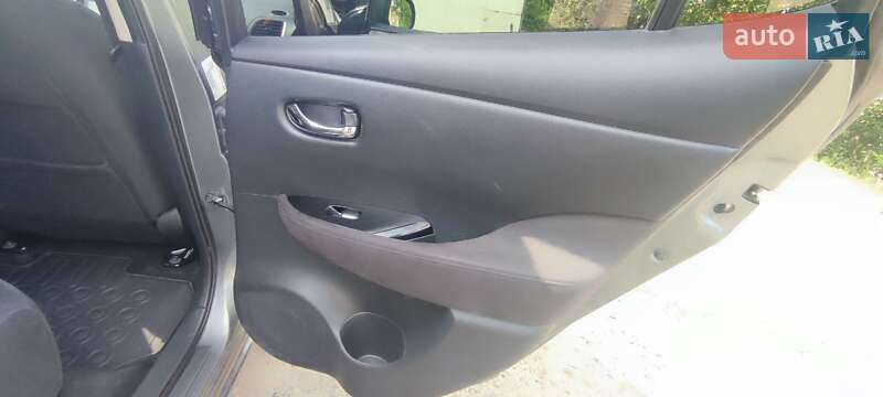 Хэтчбек Nissan Leaf 2013 в Харькове