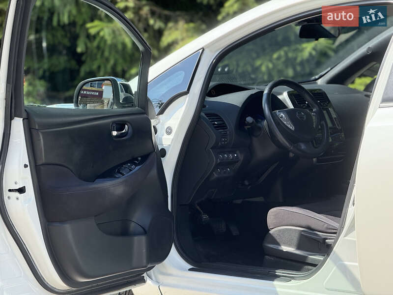 Хетчбек Nissan Leaf 2014 в Тернополі