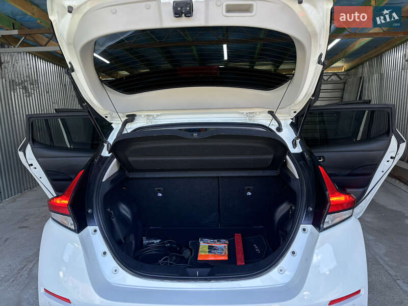 Хетчбек Nissan Leaf 2019 в Кобеляках