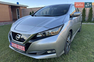 Хетчбек Nissan Leaf 2020 в 