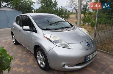 Хэтчбек Nissan Leaf 2012 в Николаеве