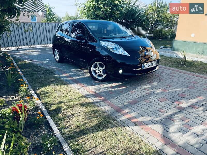 Хетчбек Nissan Leaf 2012 в Любомлі
