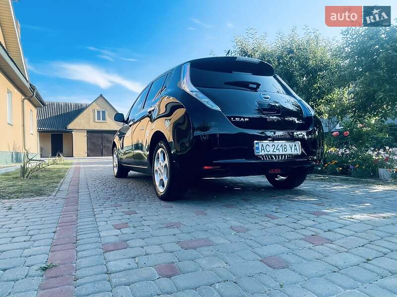 Хетчбек Nissan Leaf 2012 в Любомлі