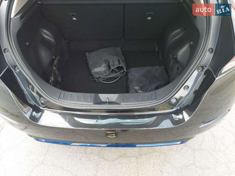 Хэтчбек Nissan Leaf 2022 в Виннице