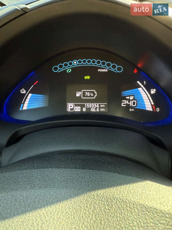 Хэтчбек Nissan Leaf 2013 в Днепре