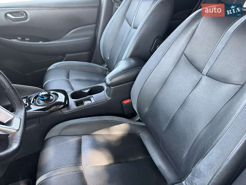 Хэтчбек Nissan Leaf 2018 в Одессе