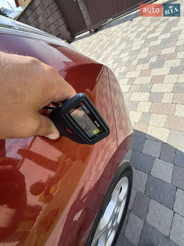 Хетчбек Nissan Leaf 2012 в Івано-Франківську