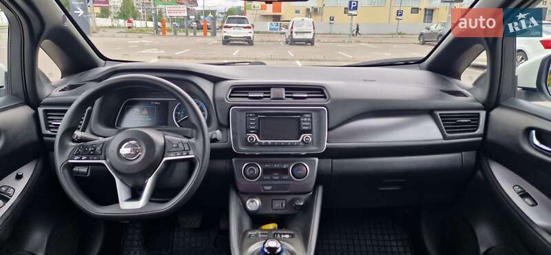 Хэтчбек Nissan Leaf 2018 в Киеве