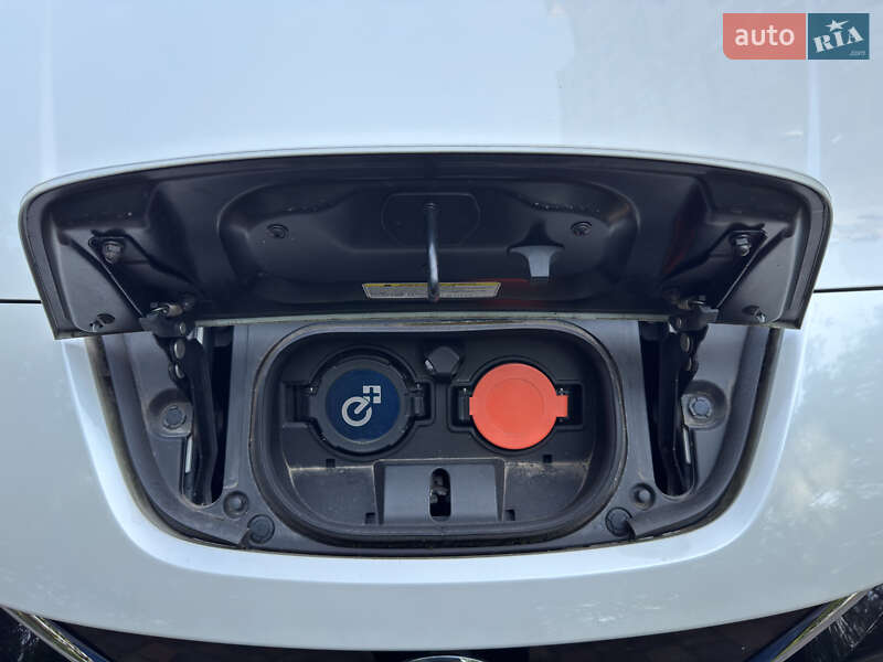 Хэтчбек Nissan Leaf 2020 в Ровно