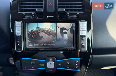 Хетчбек Nissan Leaf 2016 в 