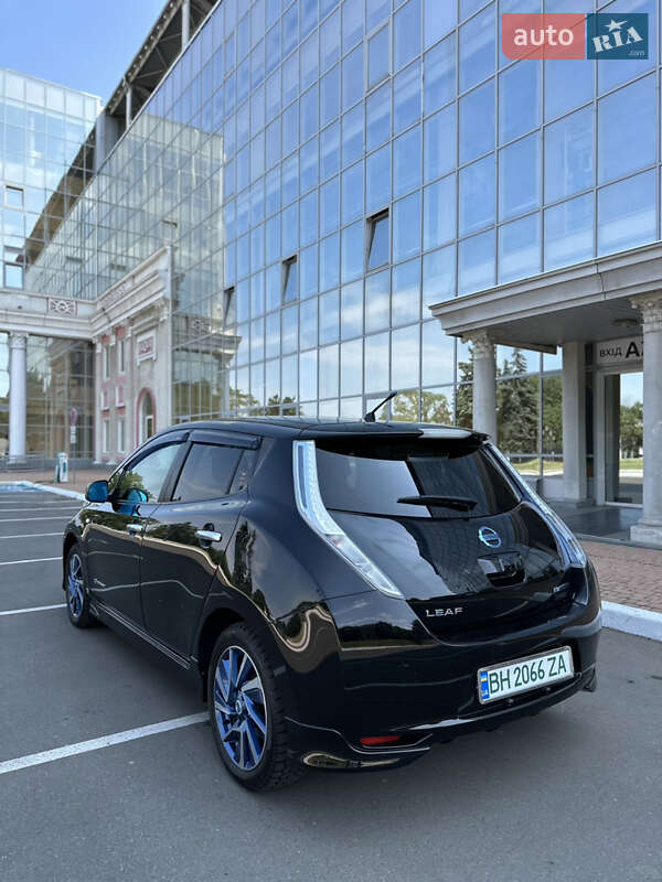 Хетчбек Nissan Leaf 2015 в Одесі фото 4 Хетчбек Nissan Leaf 2015 в Одесі