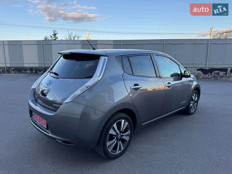 Хетчбек Nissan Leaf 2014 в Вінниці