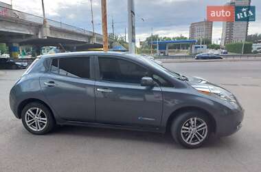 Хэтчбек Nissan Leaf 2013 в Днепре
