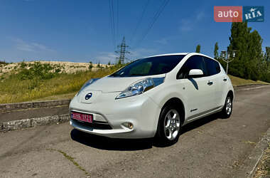 Хэтчбек Nissan Leaf 2014 в Ровно