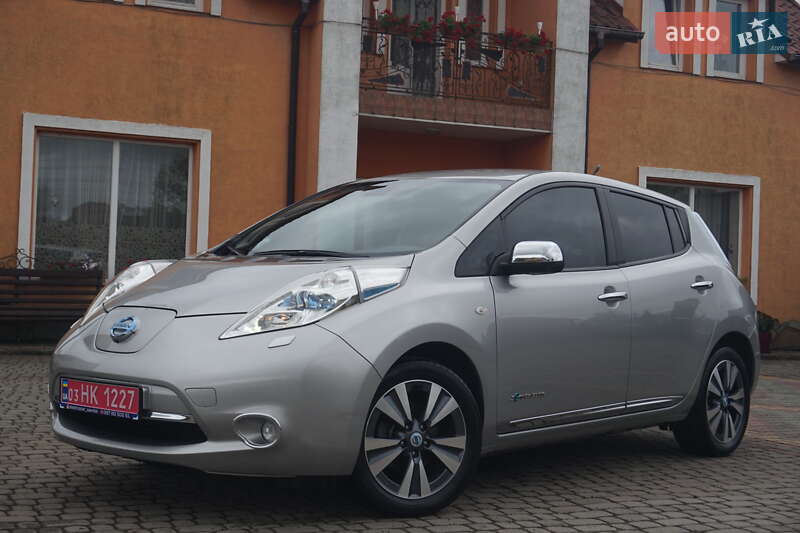 Хетчбек Nissan Leaf 2014 в Самборі
