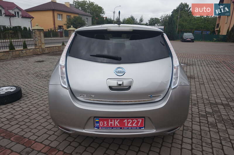 Хетчбек Nissan Leaf 2014 в Самборі