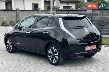 Хэтчбек Nissan Leaf 2015 в 