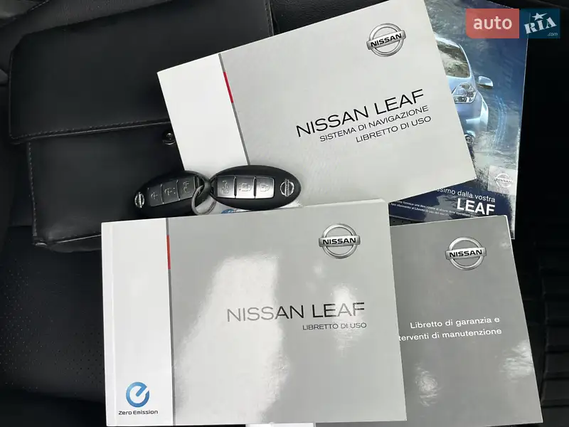 Хэтчбек Nissan Leaf 2015 в Ровно документ