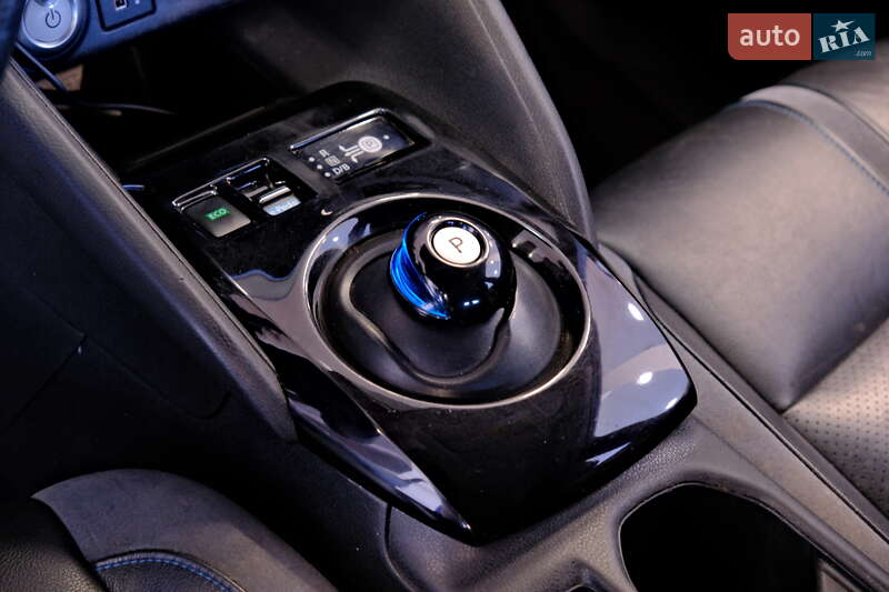 Хетчбек Nissan Leaf 2022 в Одесі