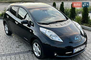 Хэтчбек Nissan Leaf 2015 в Ивано-Франковске