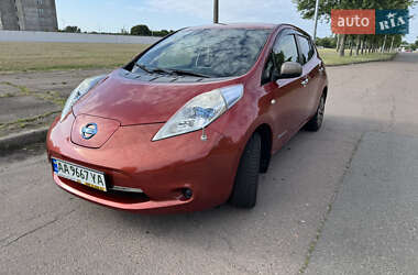 Хетчбек Nissan Leaf 2015 в Києві