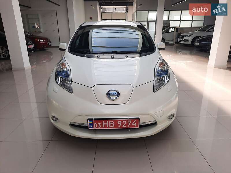Хэтчбек Nissan Leaf 2017 в Хмельницком