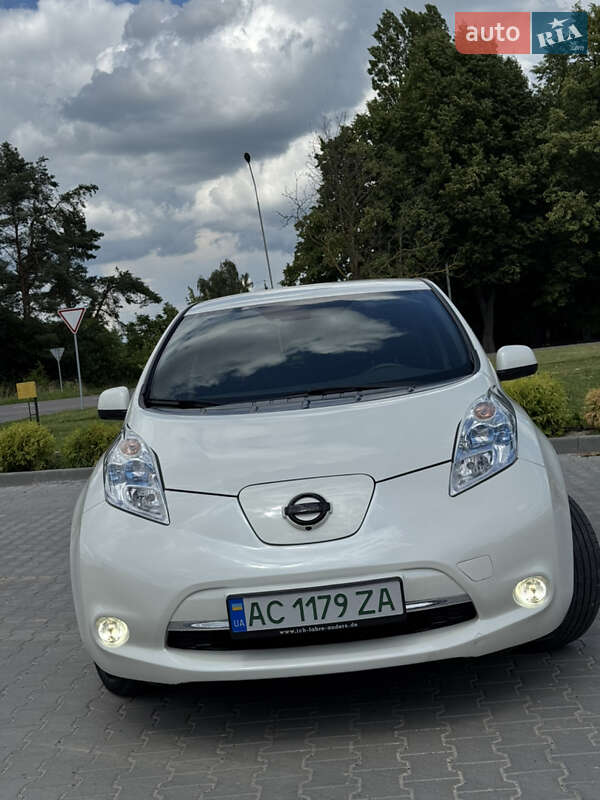 Хэтчбек Nissan Leaf 2017 в Луцке