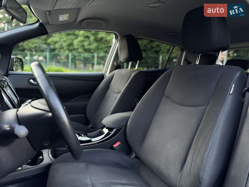 Хэтчбек Nissan Leaf 2015 в Луцке