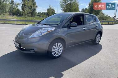 Хетчбек Nissan Leaf 2017 в Києві