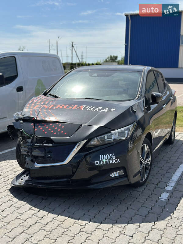 Nissan Leaf 2021