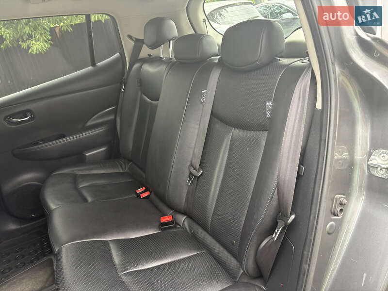 Хэтчбек Nissan Leaf 2014 в Луцке