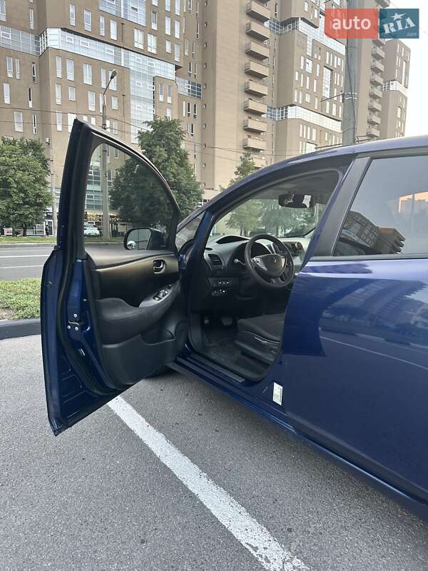 Хэтчбек Nissan Leaf 2017 в Харькове