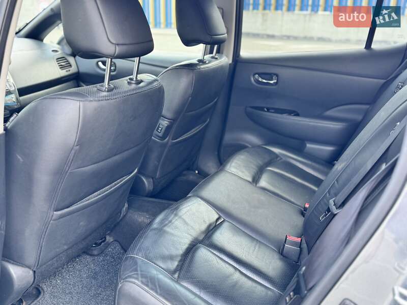 Хетчбек Nissan Leaf 2014 в Києві