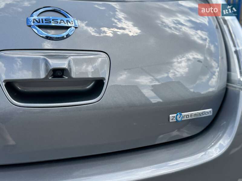 Хетчбек Nissan Leaf 2014 в Києві
