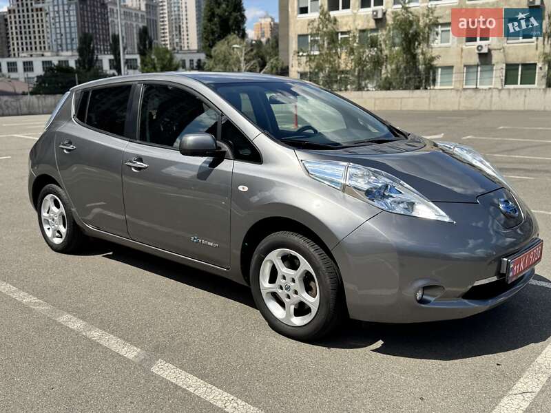 Хетчбек Nissan Leaf 2014 в Києві