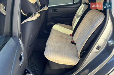 Хэтчбек Nissan Leaf 2019 в 