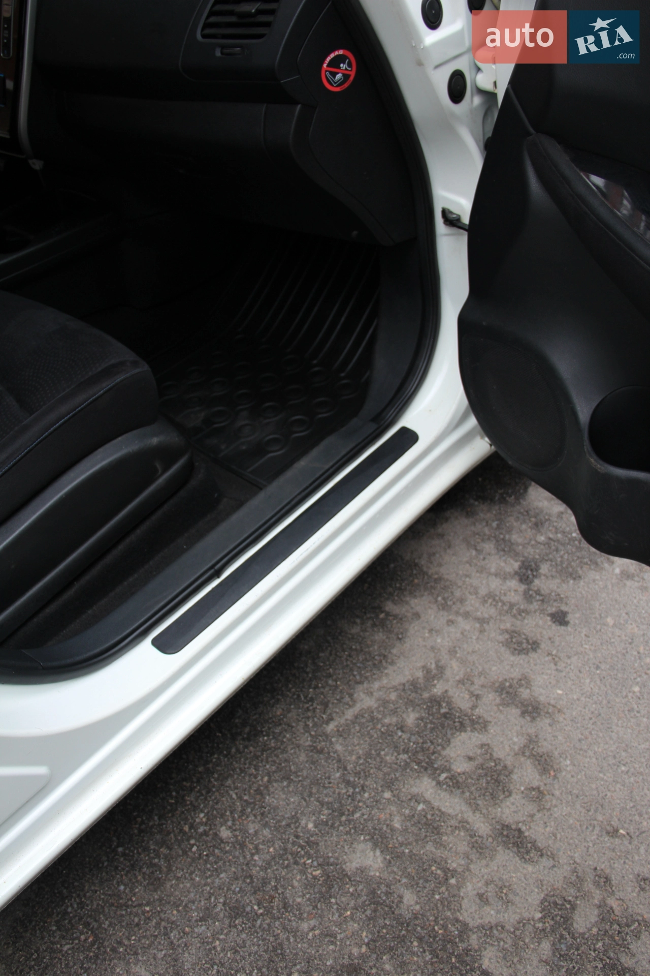 2014 Nissan Leaf - мініатюра 24