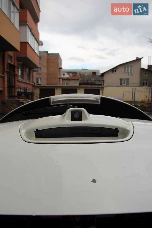 Хетчбек Nissan Leaf 2014 в Тернополі