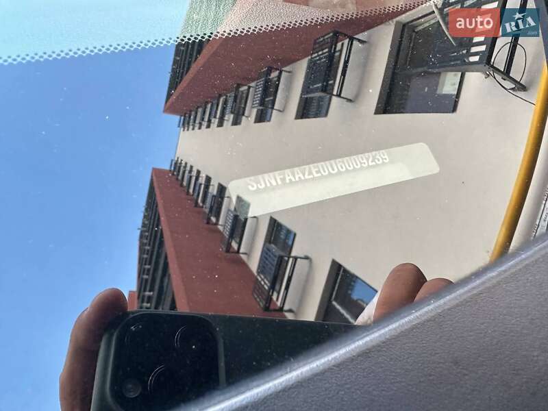 Хетчбек Nissan Leaf 2014 в Житомирі