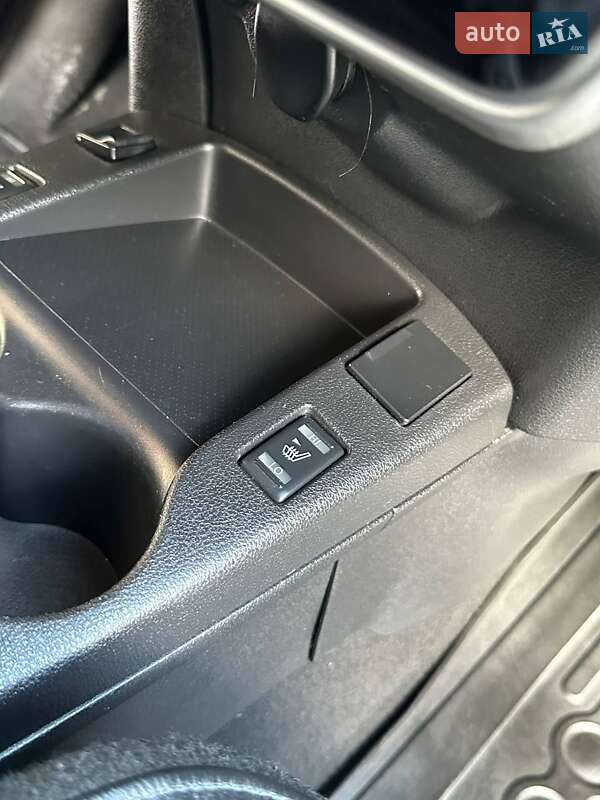 Хетчбек Nissan Leaf 2014 в Житомирі