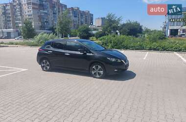 Хэтчбек Nissan Leaf 2020 в 